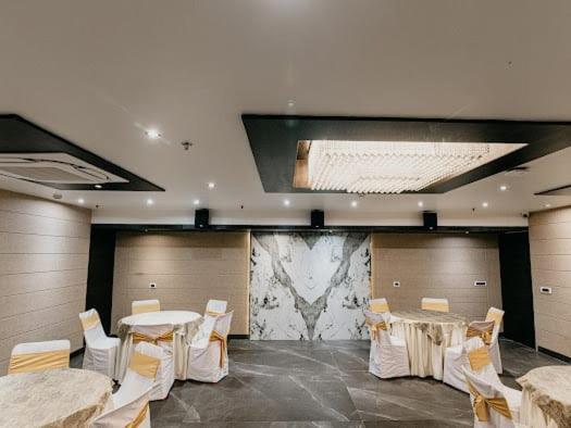 Hotel Emerald Inn Μποπάλ Εξωτερικό φωτογραφία